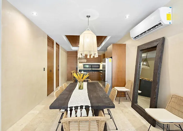 Apartment 5 Stars Luxury Retreat Rooftop Pool Whirlpool Tub