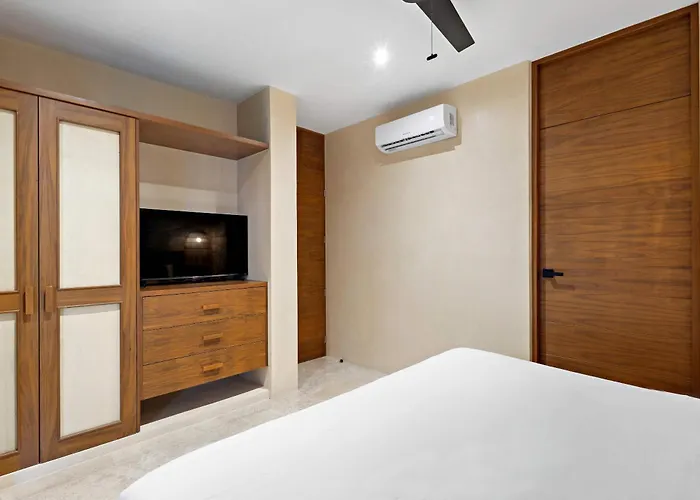 5 Stars Luxury Retreat Rooftop Pool Whirlpool Tub Apartment Tulum