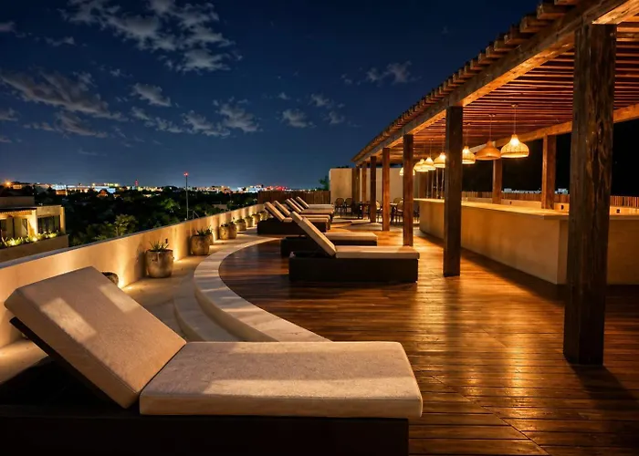 Apartment 5 Stars Luxury Retreat Rooftop Pool Whirlpool Tub